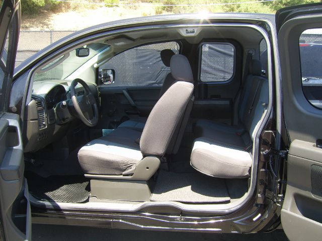 Nissan Titan 2007 photo 2