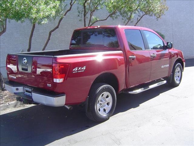 Nissan Titan 2007 photo 2