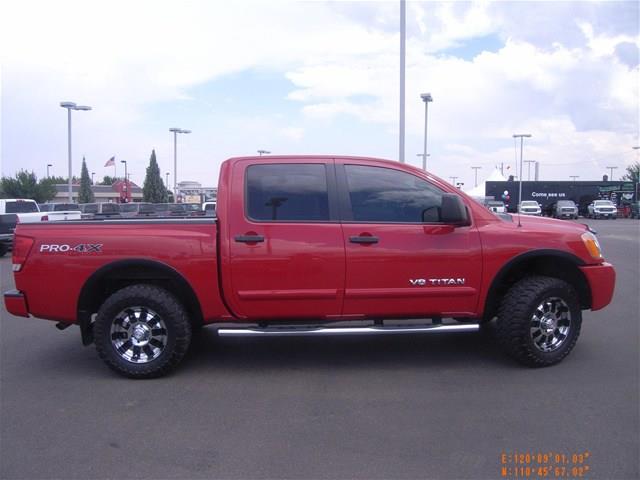 Nissan Titan 2008 photo 1