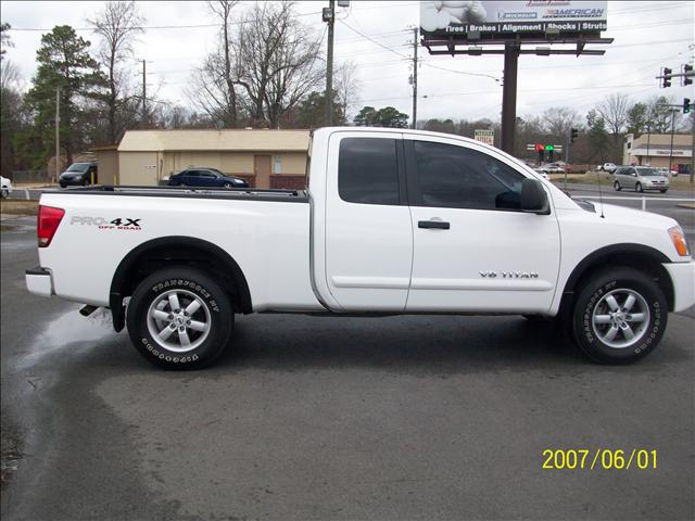 Nissan Titan 2008 photo 3