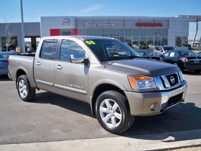 Nissan Titan X Pickup