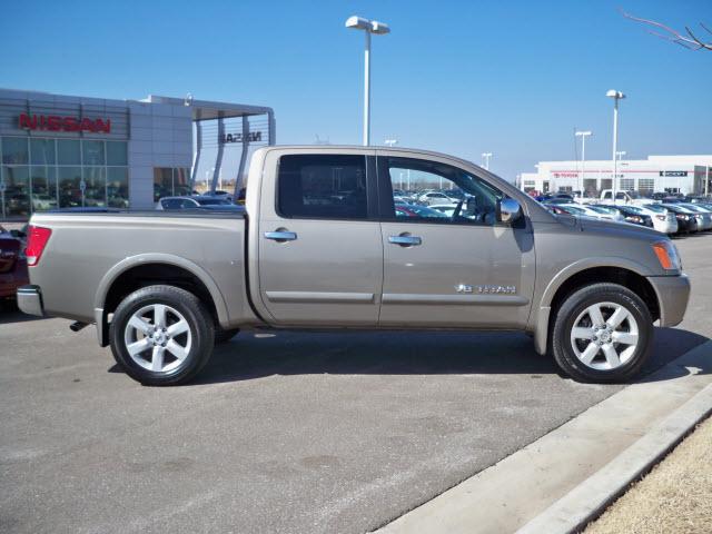 Nissan Titan 2008 photo 1