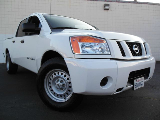 Nissan Titan 2008 photo 2