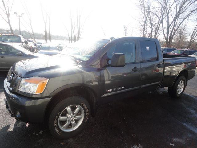 Nissan Titan 2008 photo 2