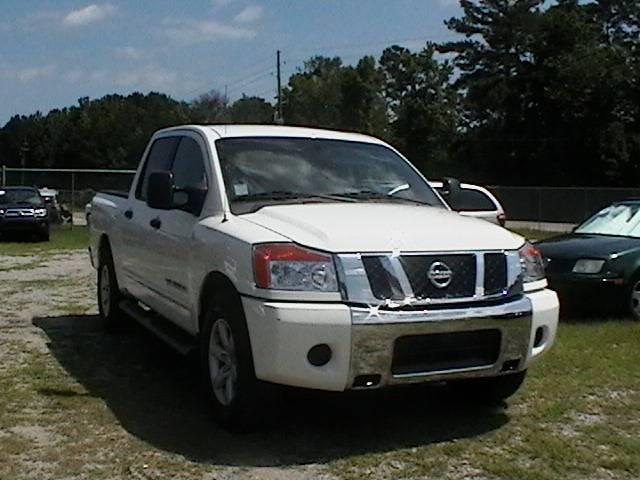 Nissan Titan 2008 photo 2