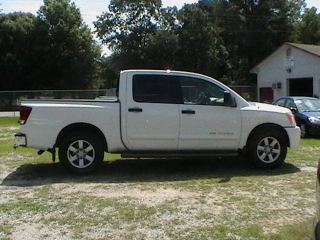 Nissan Titan 2008 photo 3