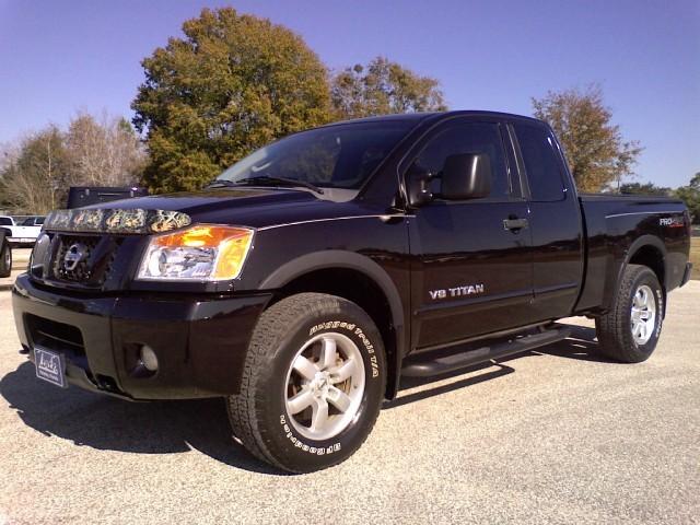 Nissan Titan 2008 photo 1