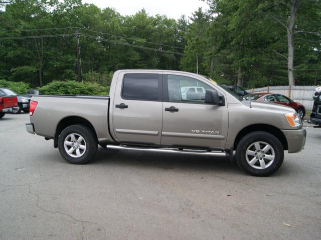 Nissan Titan 2008 photo 2