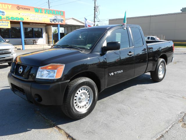 Nissan Titan 2008 photo 1