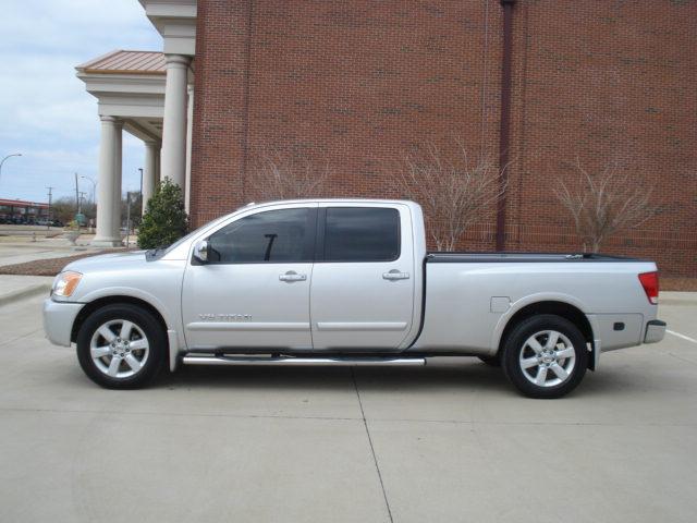 Nissan Titan 2008 photo 1