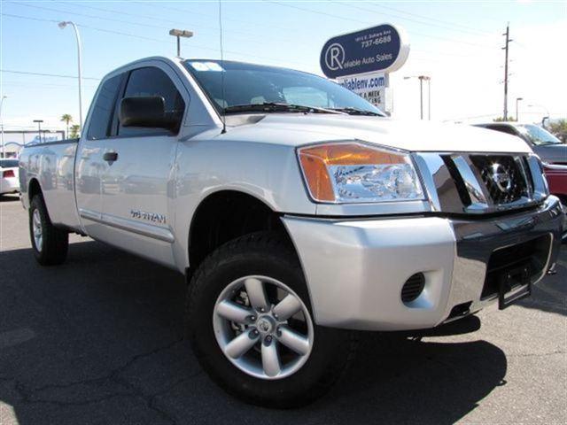 Nissan Titan 4X4 Le3rd Rowone Owner Pickup