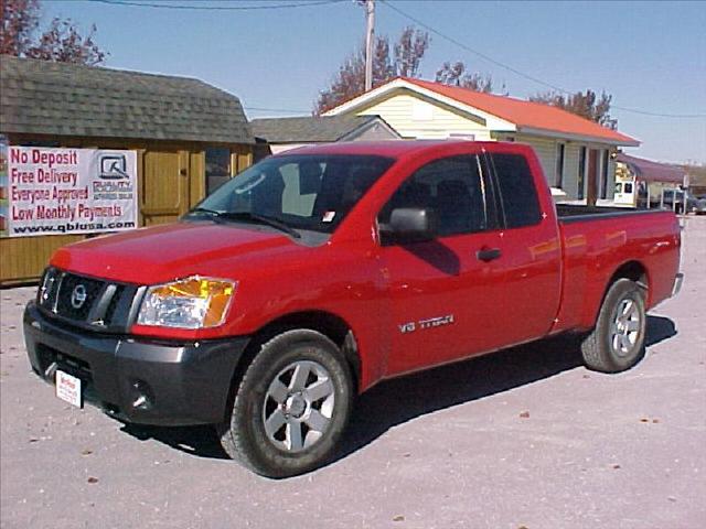 Nissan Titan 2500 High Roof 158 WB Pickup