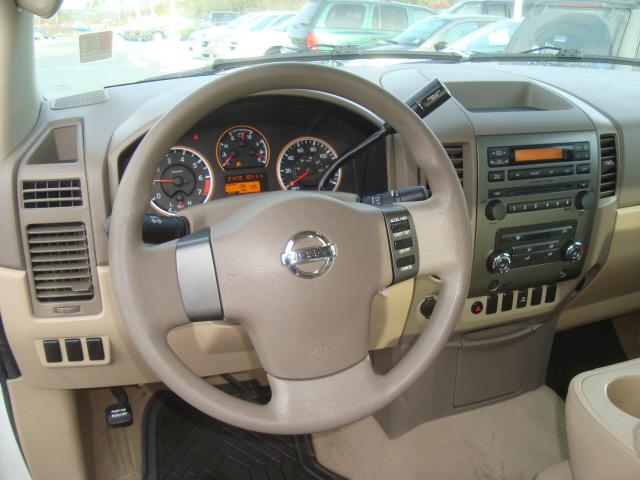 Nissan Titan 2008 photo 2