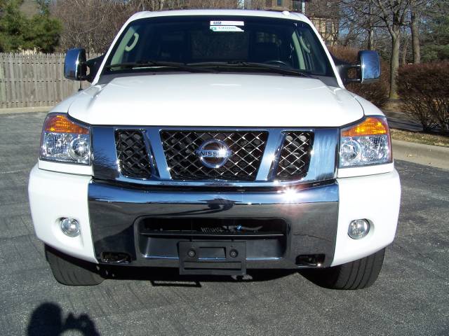 Nissan Titan 2008 photo 2