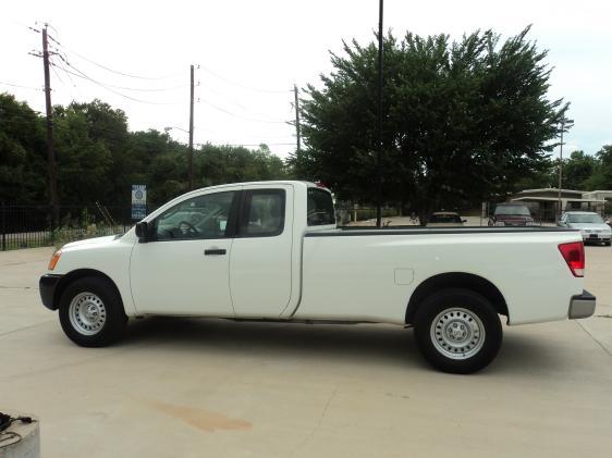 Nissan Titan Lx-4wd Pickup