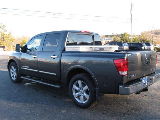 Nissan Titan 2008 photo 2