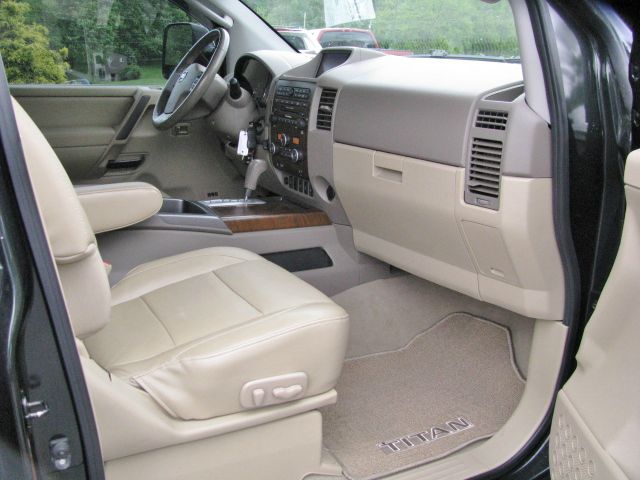 Nissan Titan 2008 photo 0