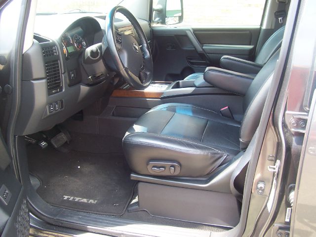 Nissan Titan 2009 photo 3