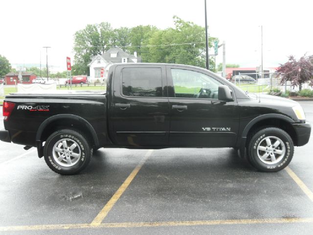 Nissan Titan 2009 photo 12