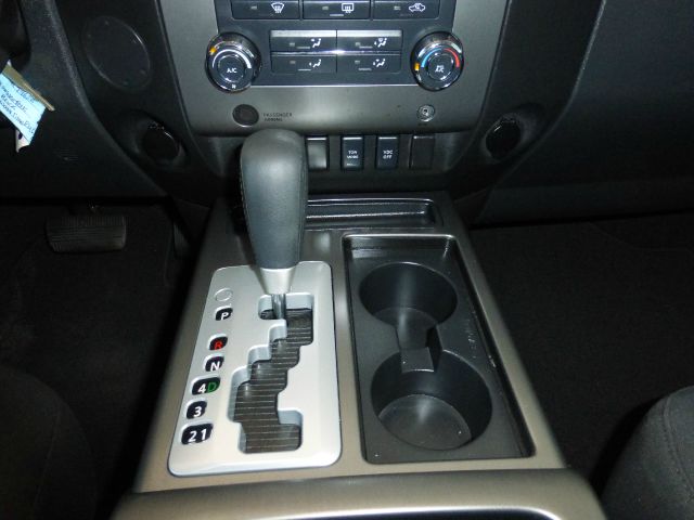 Nissan Titan 2010 photo 24