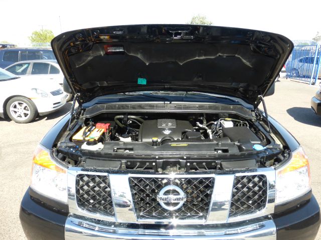 Nissan Titan 2010 photo 31