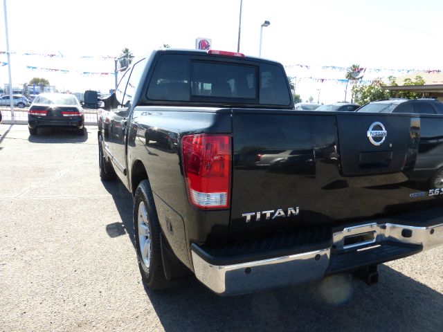 Nissan Titan 2010 photo 32