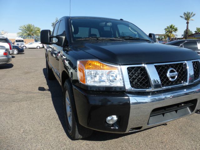 Nissan Titan 2010 photo 34