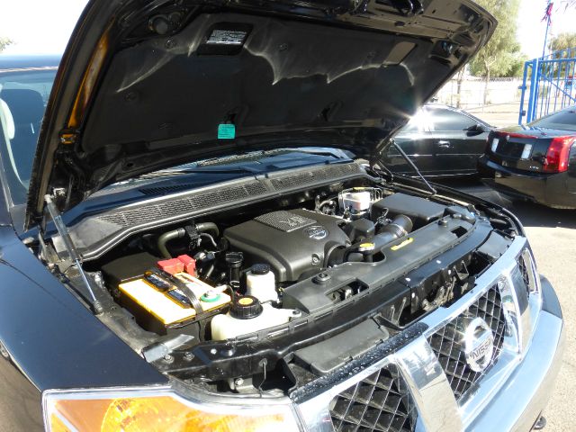 Nissan Titan 2010 photo 6