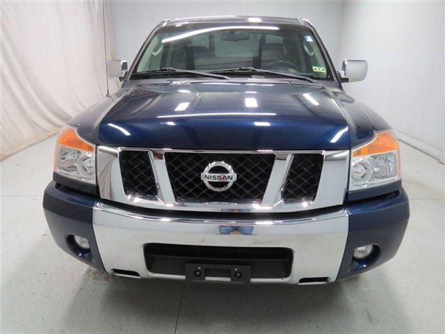 Nissan Titan 2010 photo 3