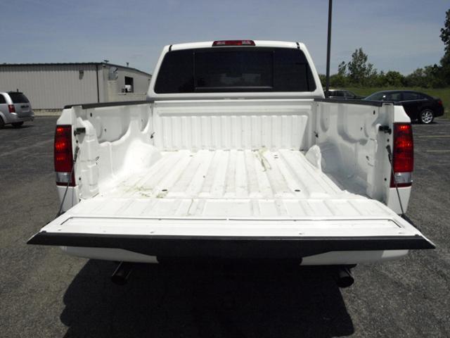 Nissan Titan 2010 photo 13