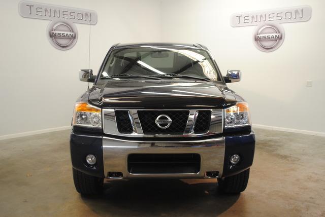 Nissan Titan 2010 photo 25