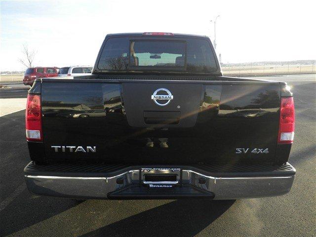 Nissan Titan 2011 photo 1