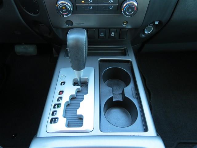 Nissan Titan 2012 photo 24