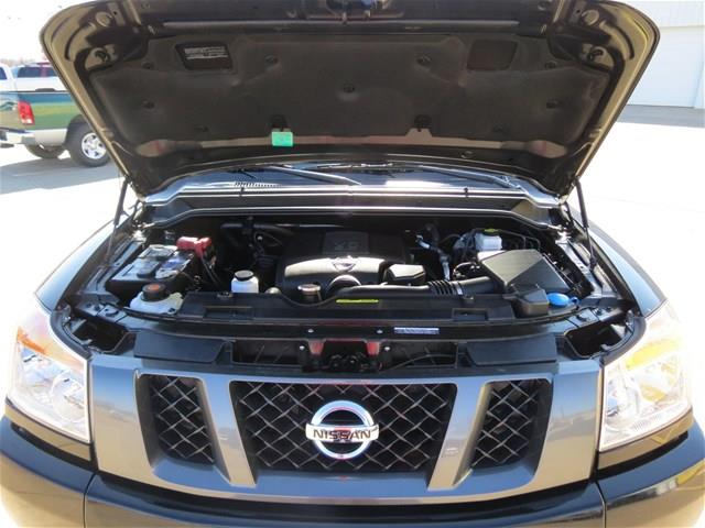 Nissan Titan 2012 photo 6