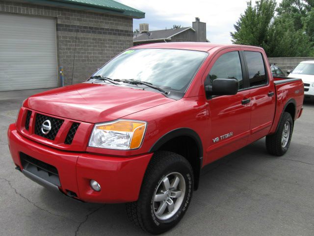 Nissan Titan 2012 photo 1