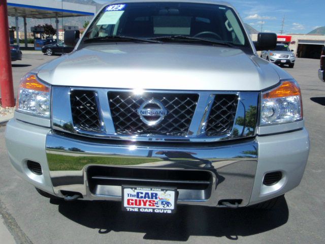 Nissan Titan 2012 photo 2