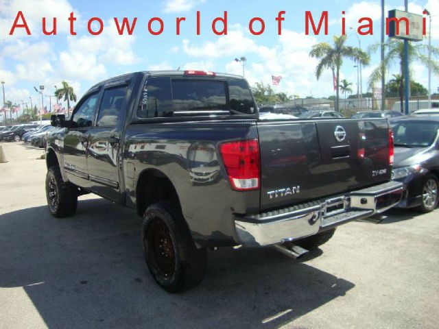 Nissan Titan 2012 photo 4