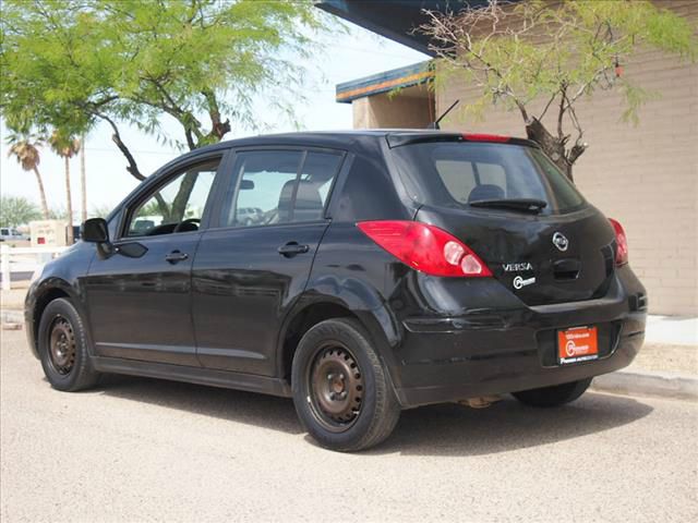 Nissan Versa 2007 photo 1