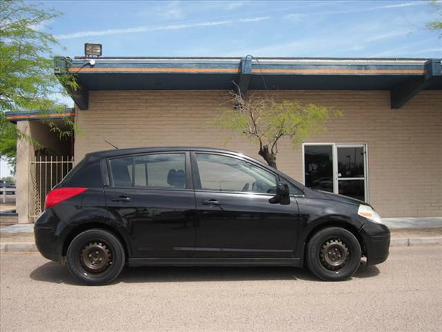 Nissan Versa 2007 photo 3