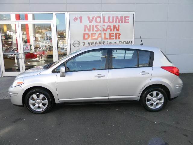 Nissan Versa 2007 photo 3