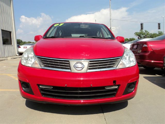 Nissan Versa 2007 photo 1