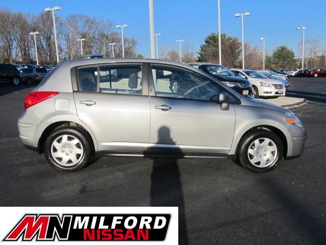 Nissan Versa 2007 photo 4