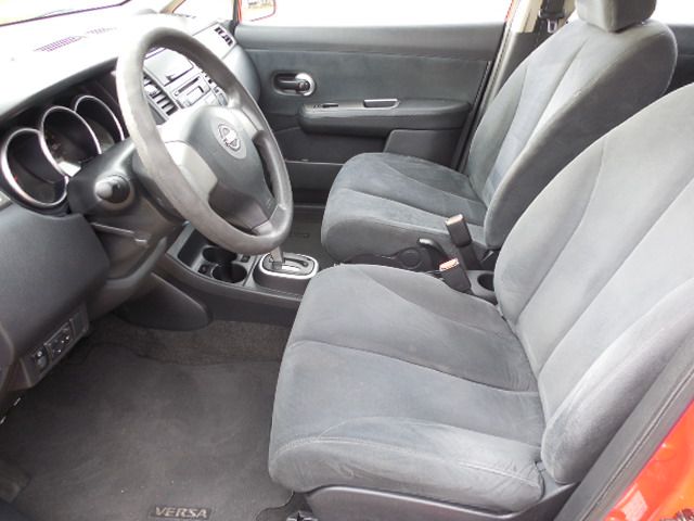 Nissan Versa 2007 photo 1