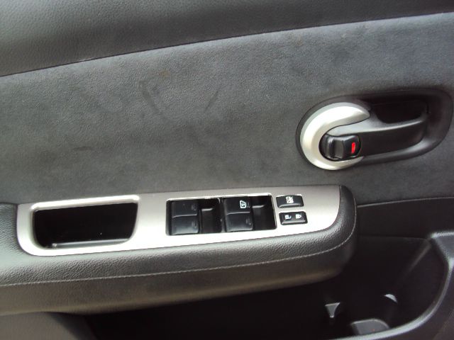 Nissan Versa 2007 photo 3