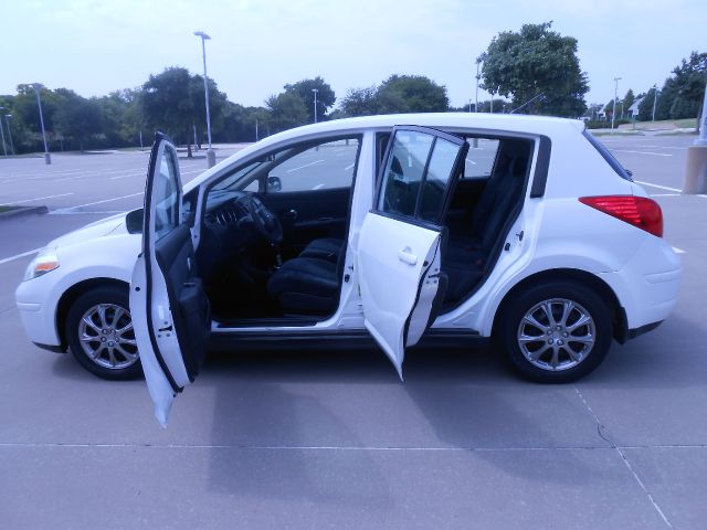 Nissan Versa 2007 photo 1