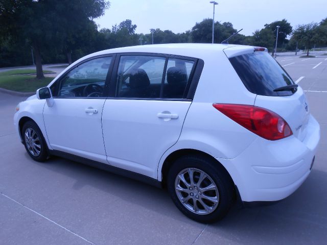 Nissan Versa 2007 photo 4