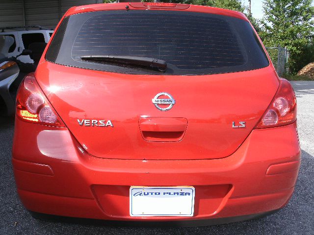 Nissan Versa E43 Hatchback