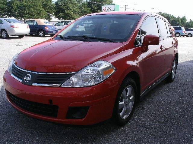 Nissan Versa 2007 photo 3