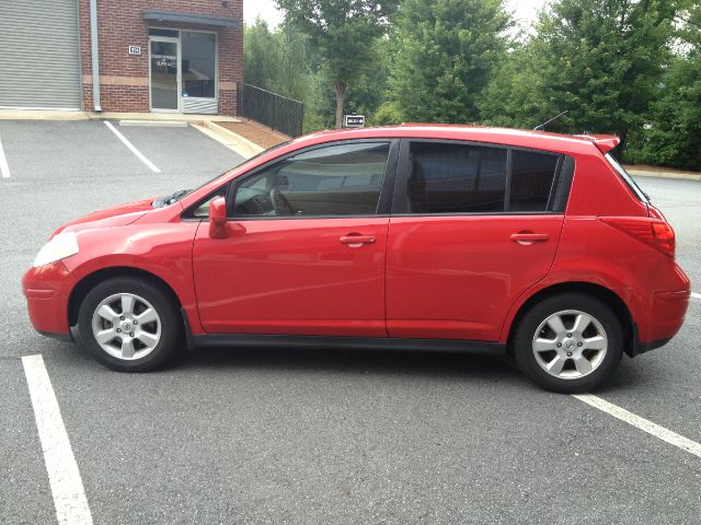 Nissan Versa 2007 photo 3