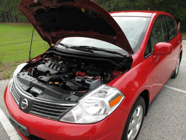 Nissan Versa 2007 photo 1